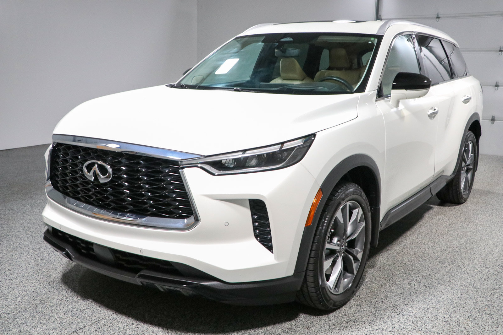 Used 2023 INFINITI QX60 Luxe w/ Vision Package AWD/4WD image 36