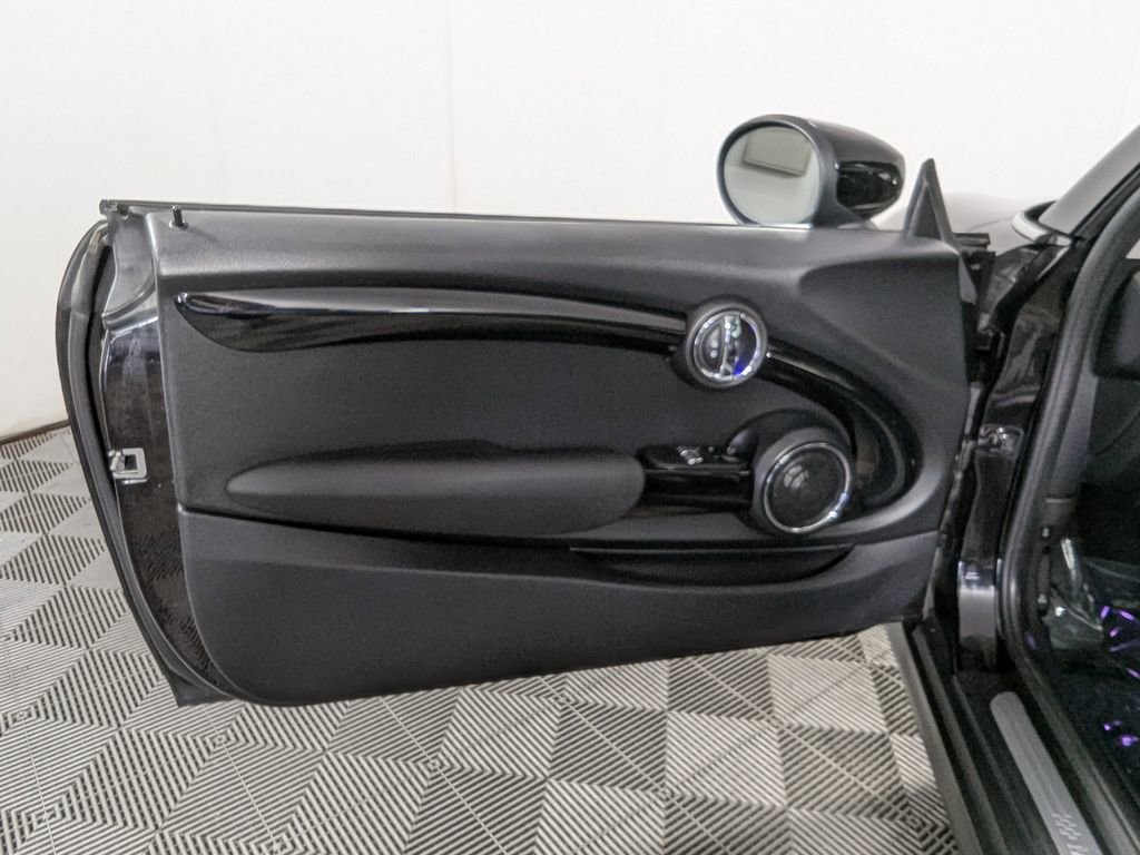 Used 2020 MINI Cooper S image 13