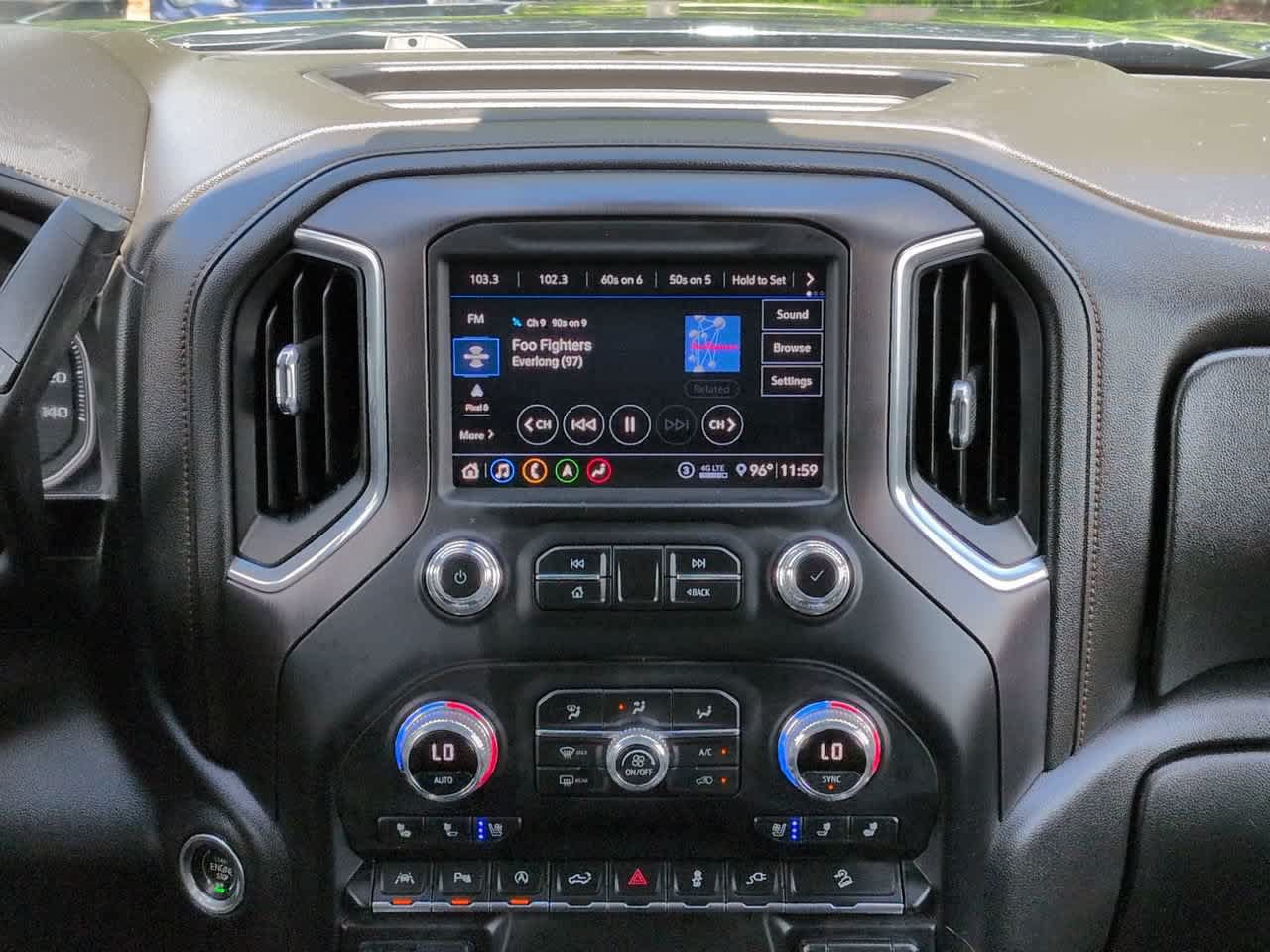 Used 2020 GMC Sierra 1500 AT4 w/ AT4 Premium Package AWD/4WD image 17