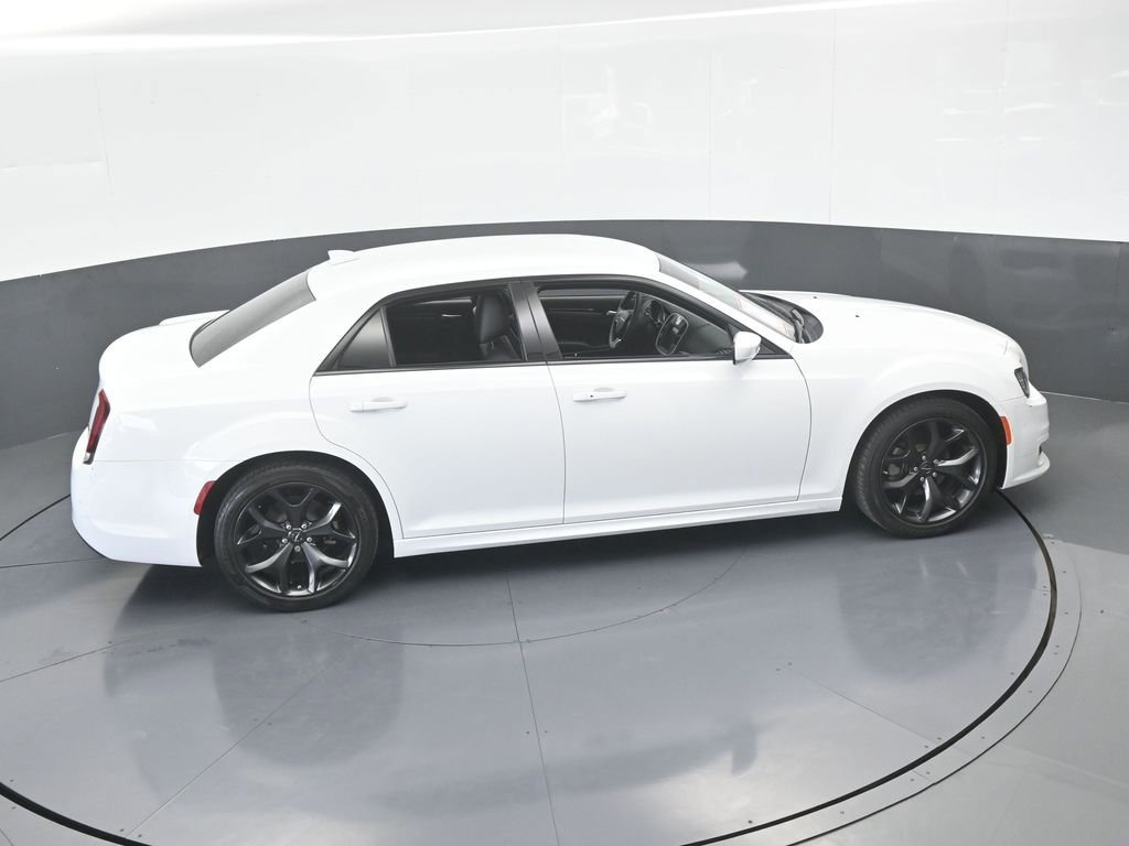 Used 2023 Chrysler 300 Touring L image 48