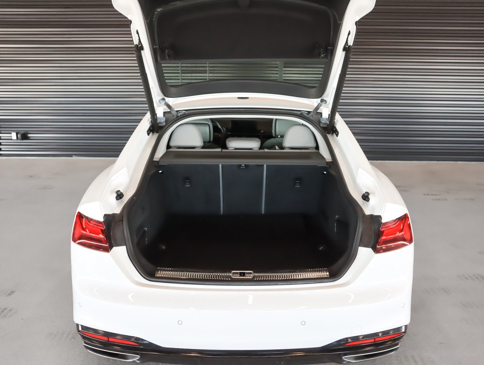 Used 2023 Audi A5 2.0T Premium Plus w/ Premium Plus AWD/4WD image 12