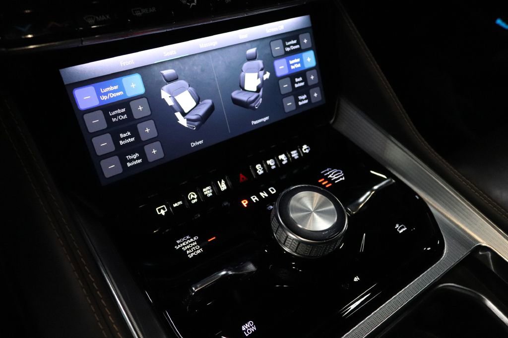 Used 2023 Jeep Grand Wagoneer Series III image 33