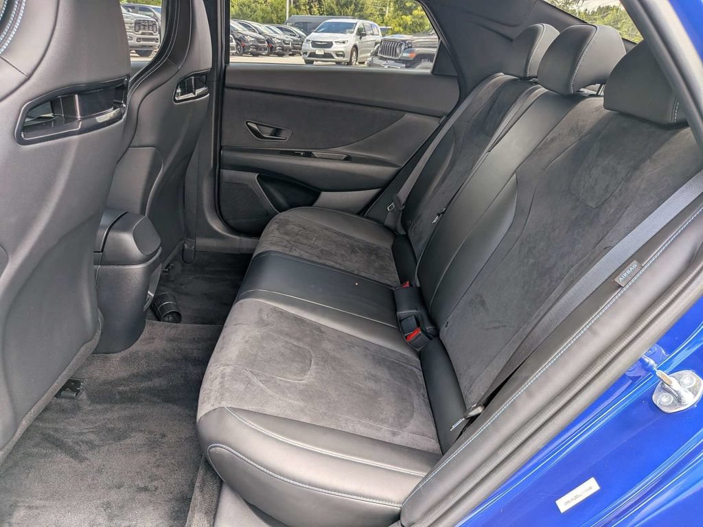 Used 2025 Hyundai Elantra N FWD image 12