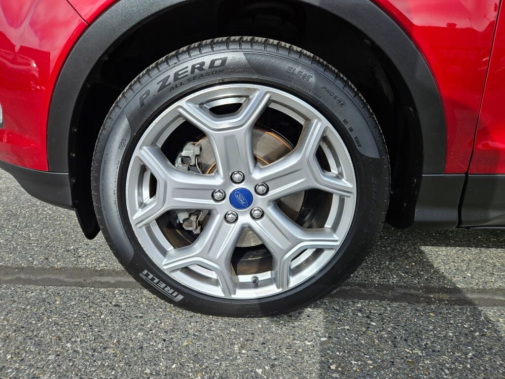 Used 2017 Ford Escape Titanium image 8