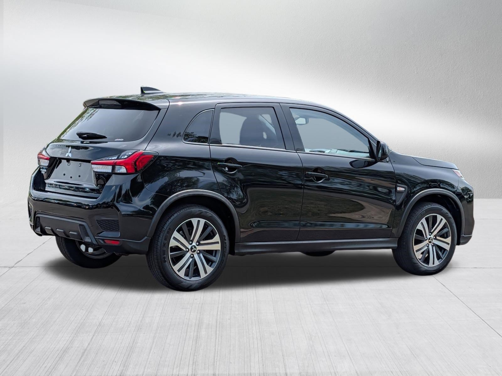 Used 2025 Mitsubishi Outlander Sport ES AWD/4WD image 7