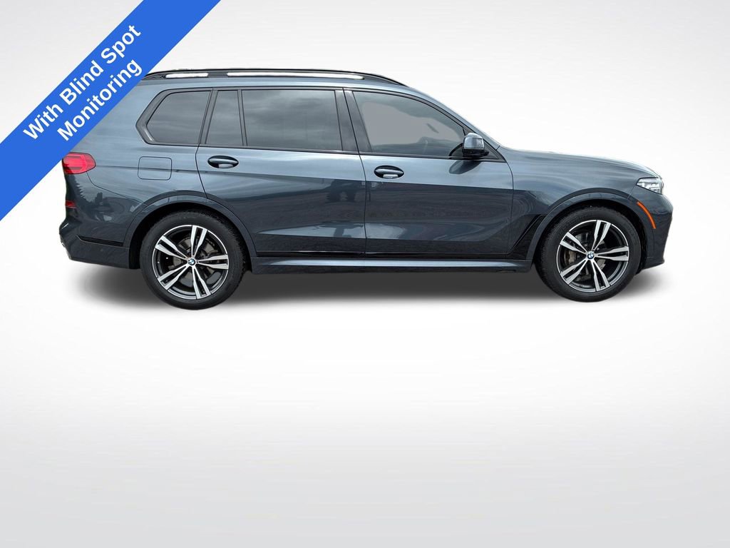 Used 2022 BMW X7 xDrive40i w/ M Sport Package AWD/4WD image 2