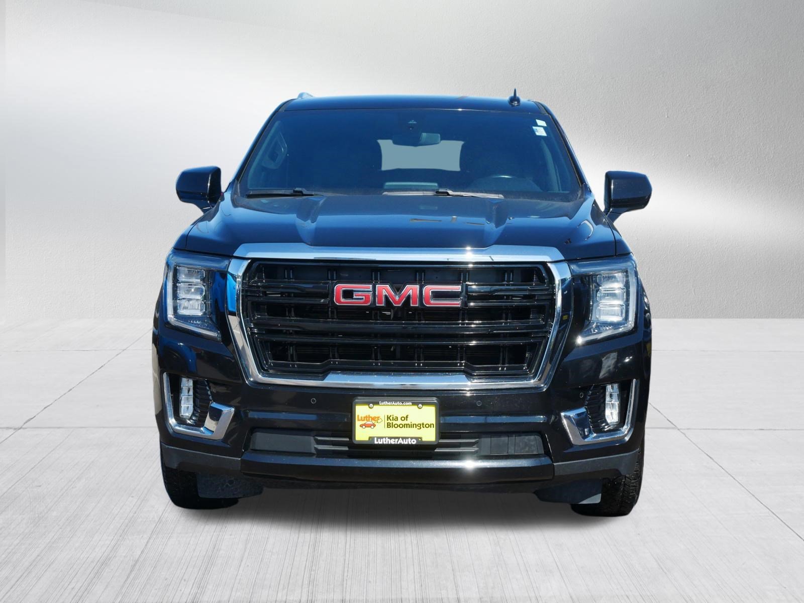 Used 2022 GMC Yukon SLE w/ Max Trailering Package AWD/4WD image 2