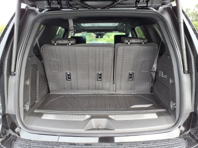 New 2027 Chevrolet Tahoe High Country AWD/4WD image 11