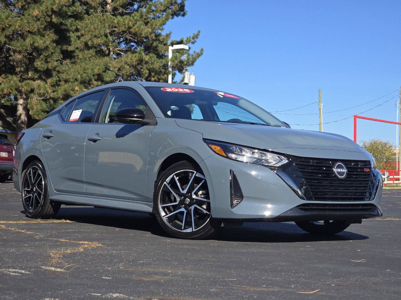 Certified 2025 Nissan Sentra SR w/ SR Premium Package FWD image 2