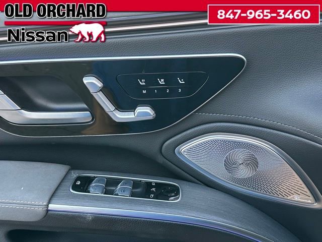 Used 2022 Mercedes-Benz EQS 580 4MATIC Sedan image 9