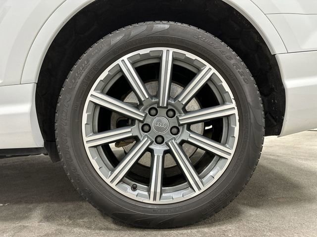 Used 2018 Audi Q7 3.0T Premium Plus w/ Premium Plus Package AWD/4WD image 14