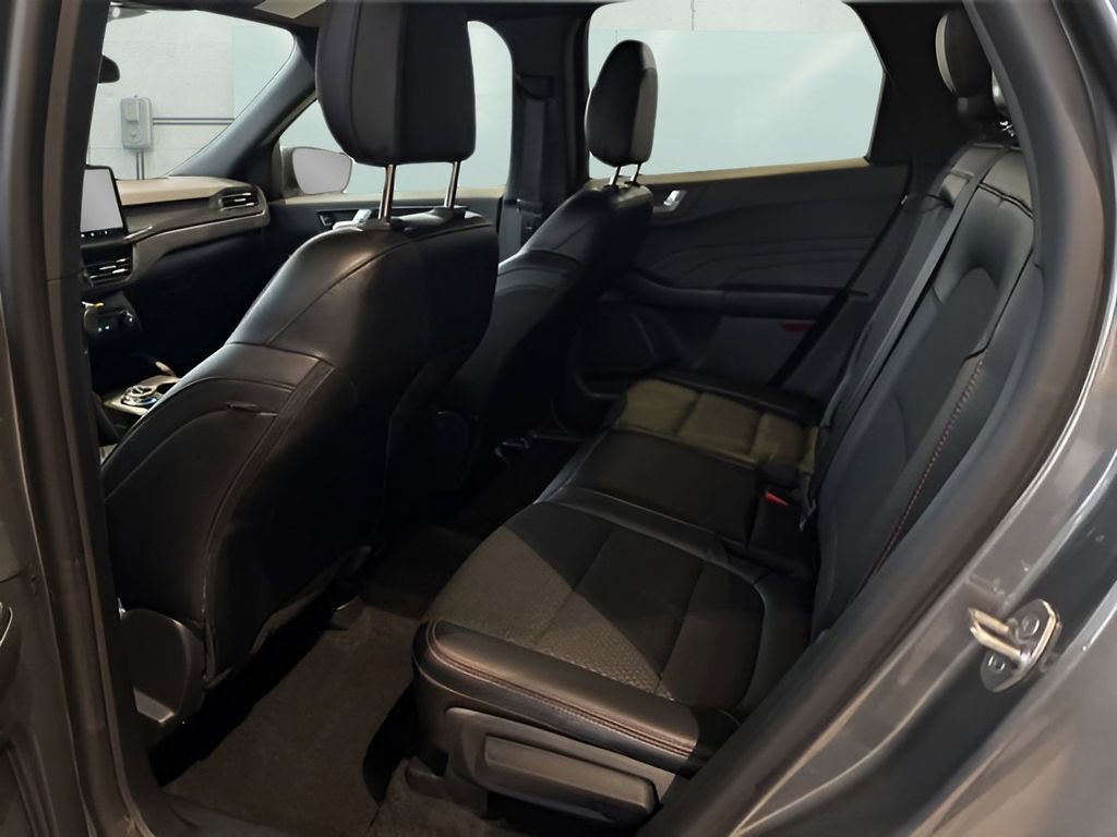 Used 2024 Ford Escape ST-Line w/ Tech Pack #1 image 33