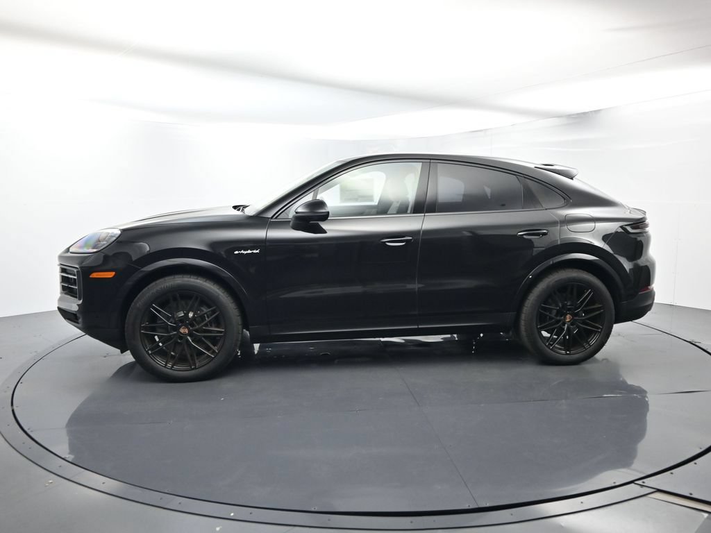 Certified 2026 Porsche Cayenne E-Hybrid Coupe AWD/4WD image 2