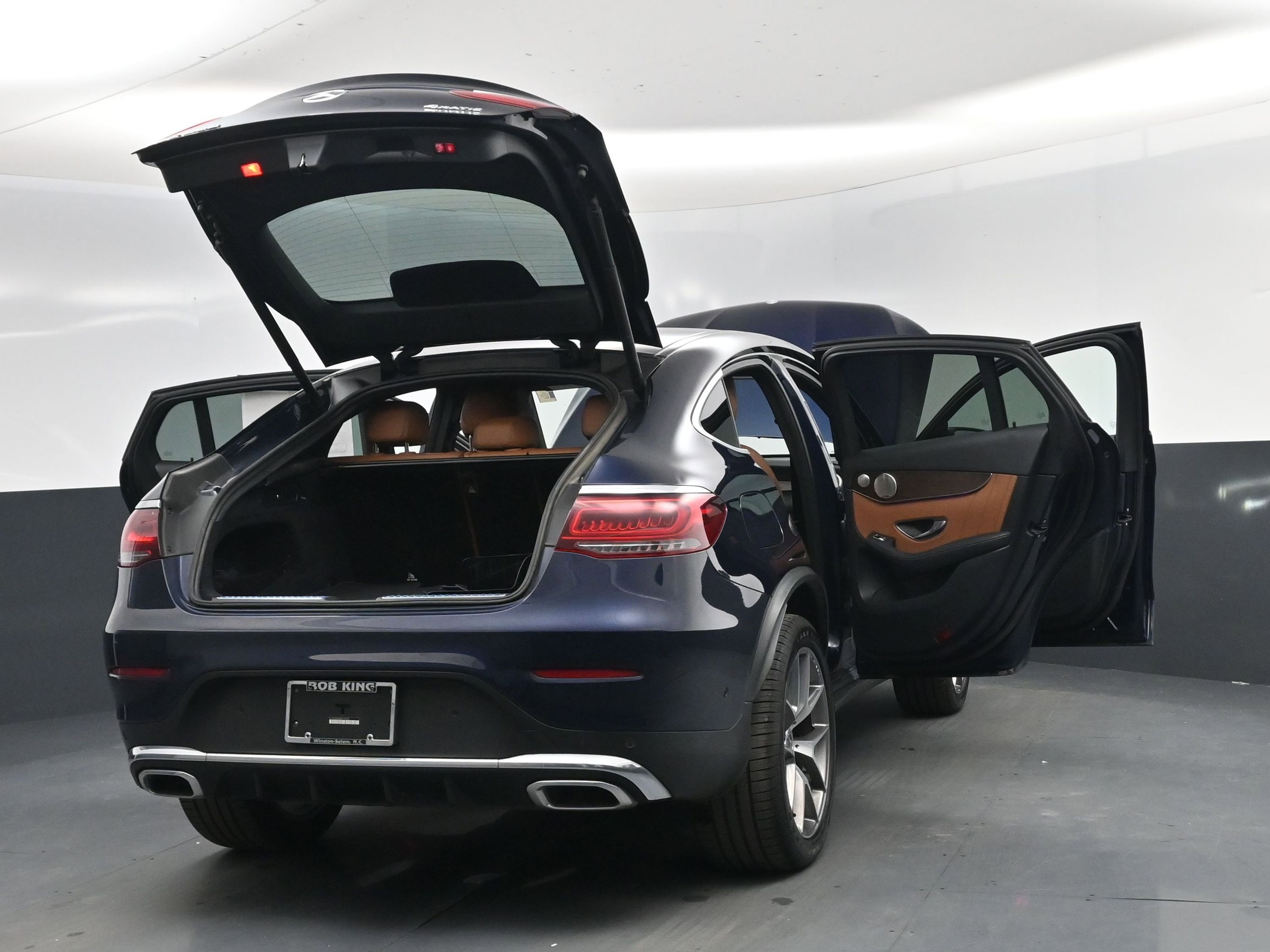 Used 2021 Mercedes-Benz GLC 300 4MATIC Coupe image 28