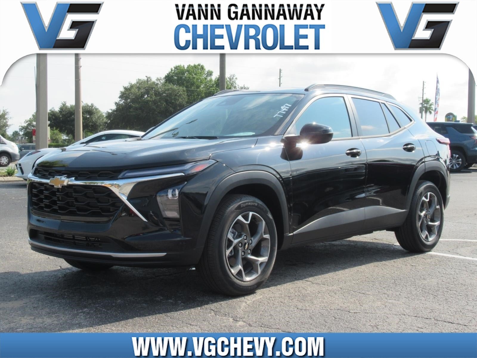 New 2026 Chevrolet Trax LT w/ Sunroof Package FWD image 1