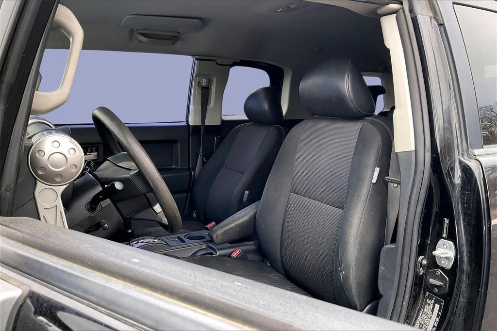 Used 2008 Toyota FJ Cruiser 4WD image 17