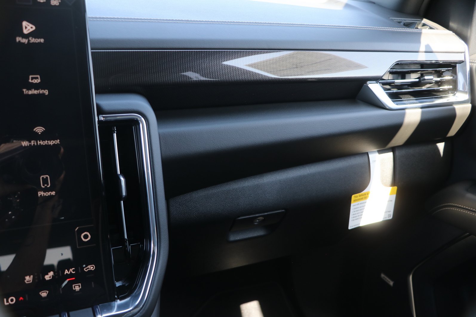 New 2026 GMC Yukon XL Elevation w/ Elevation Premium Package AWD/4WD image 27