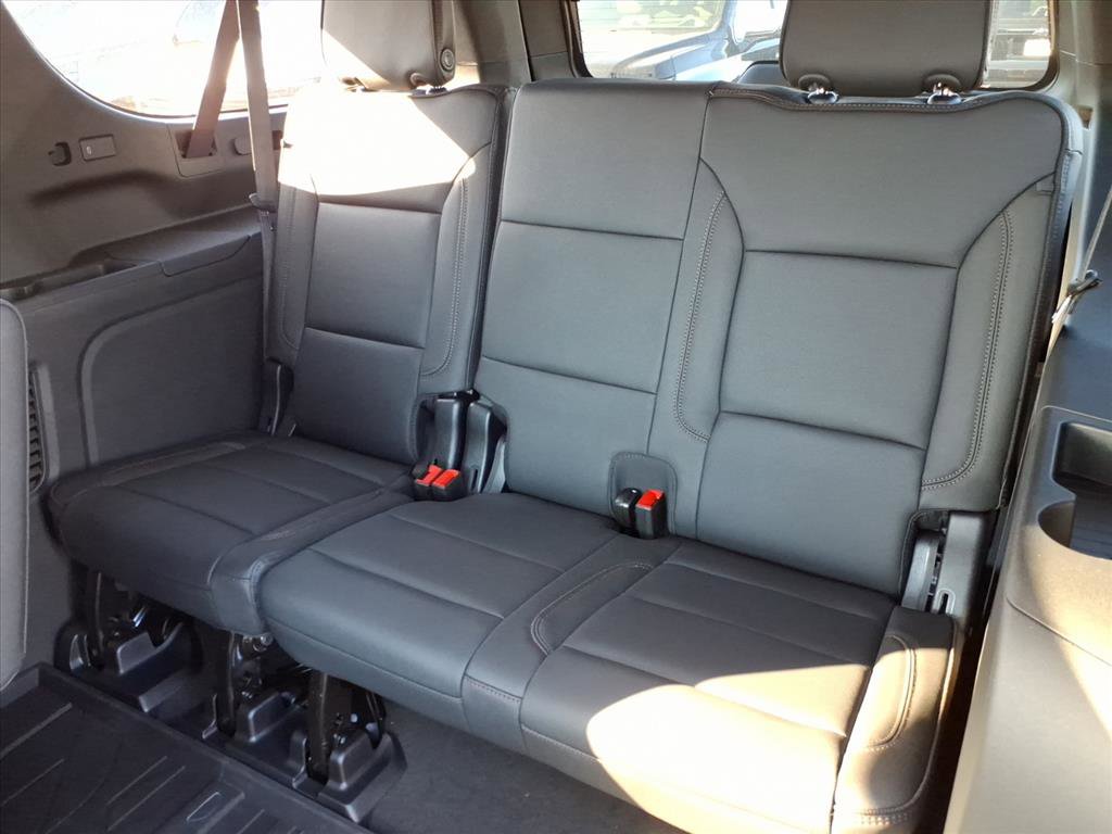 New 2026 Chevrolet Suburban High Country image 10