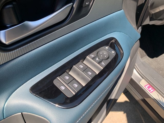 New 2026 Nissan Murano Platinum w/ Cargo Package AWD/4WD image 12