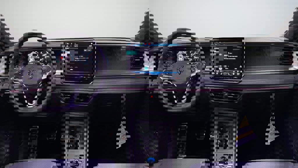 New 2026 Volkswagen Tiguan SE R-Line image 28