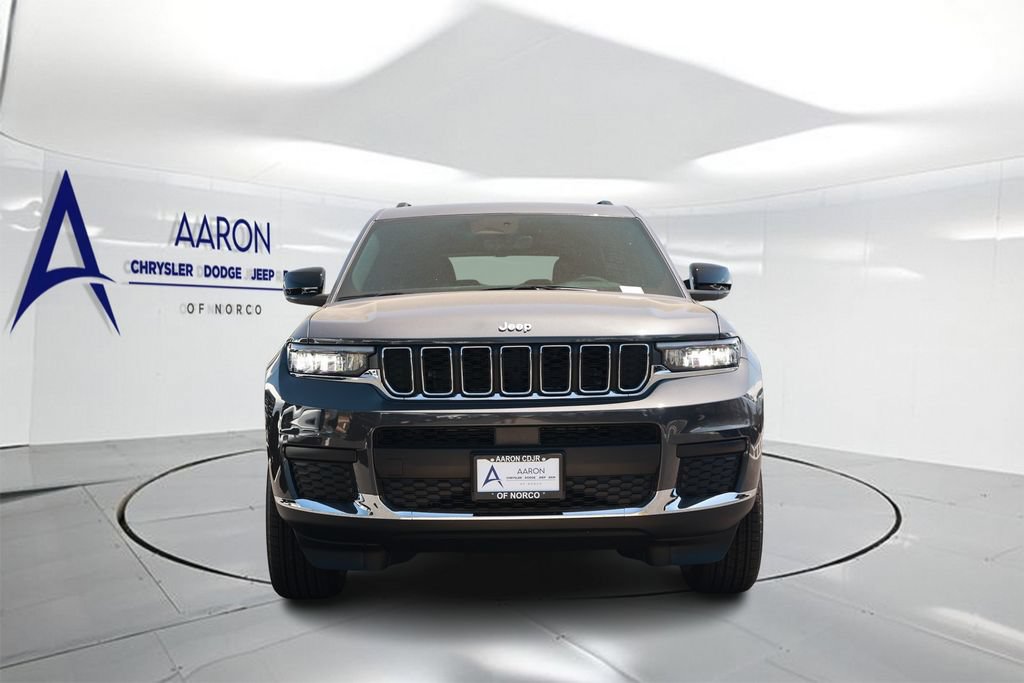 New 2026 Jeep Grand Cherokee L Laredo AWD/4WD image 4