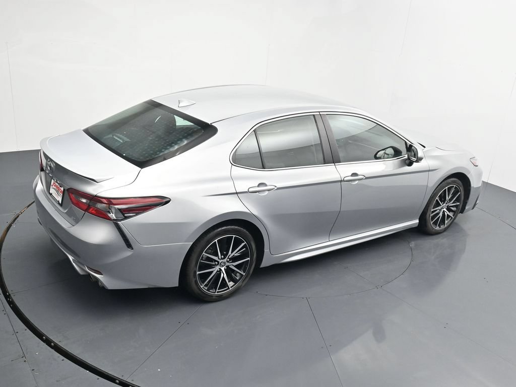 Used 2024 Toyota Camry SE FWD image 31