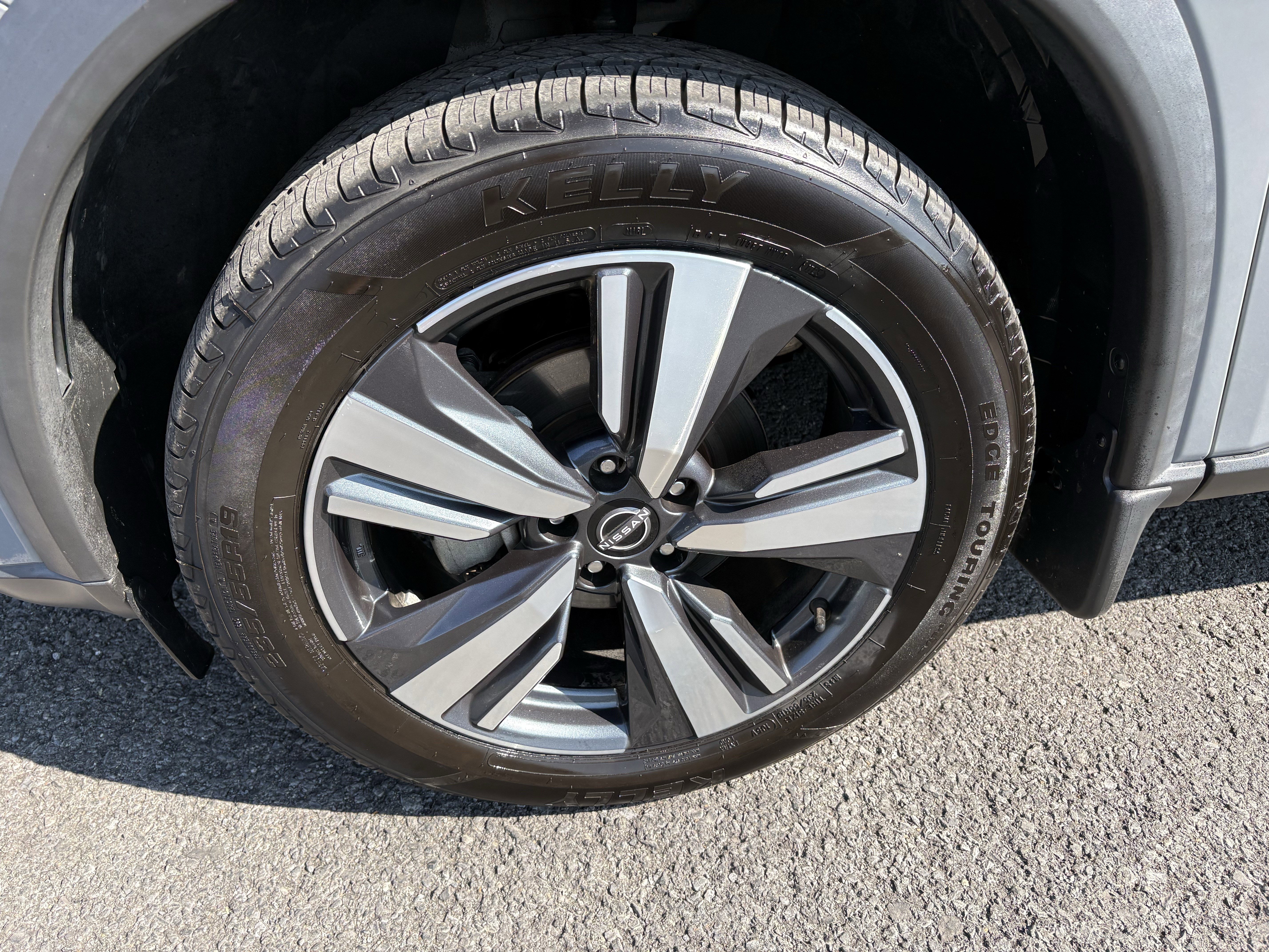 Used 2022 Nissan Rogue SL w/ SL Premium Package image 11