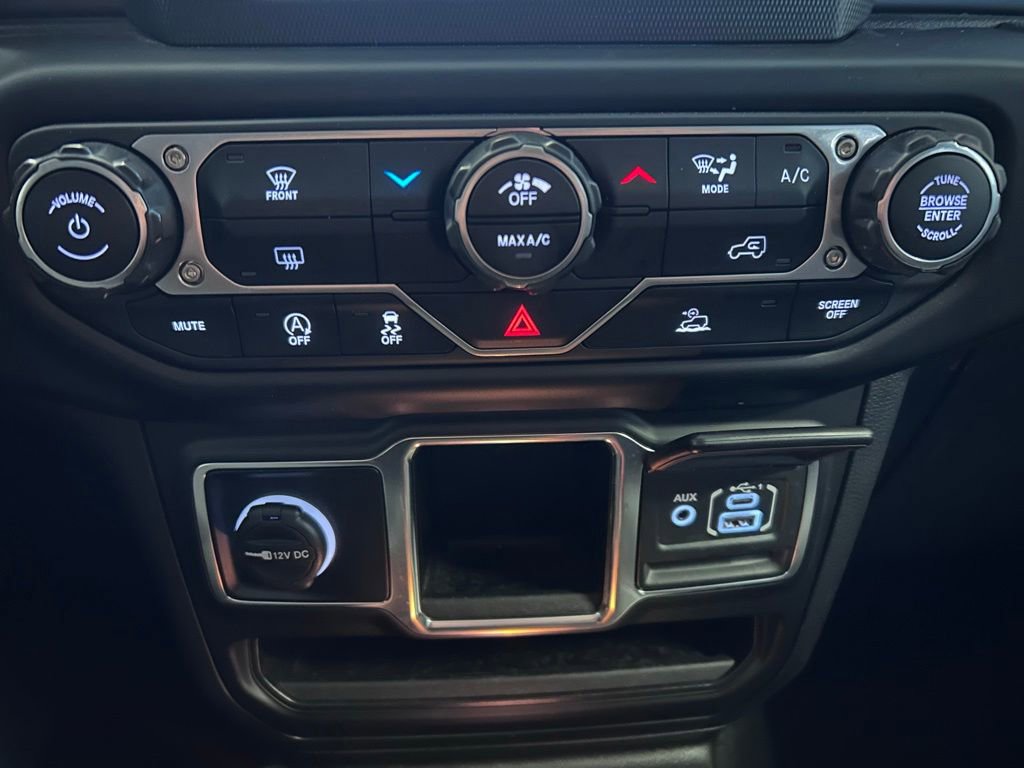 Used 2023 Jeep Gladiator Sport AWD/4WD image 14