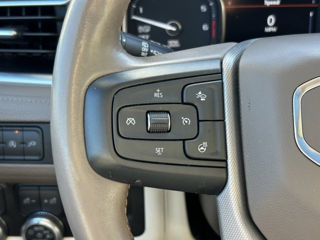 Used 2021 GMC Yukon XL Denali w/ Denali Premium Package image 23