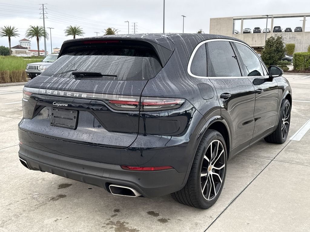 Used 2023 Porsche Cayenne image 11
