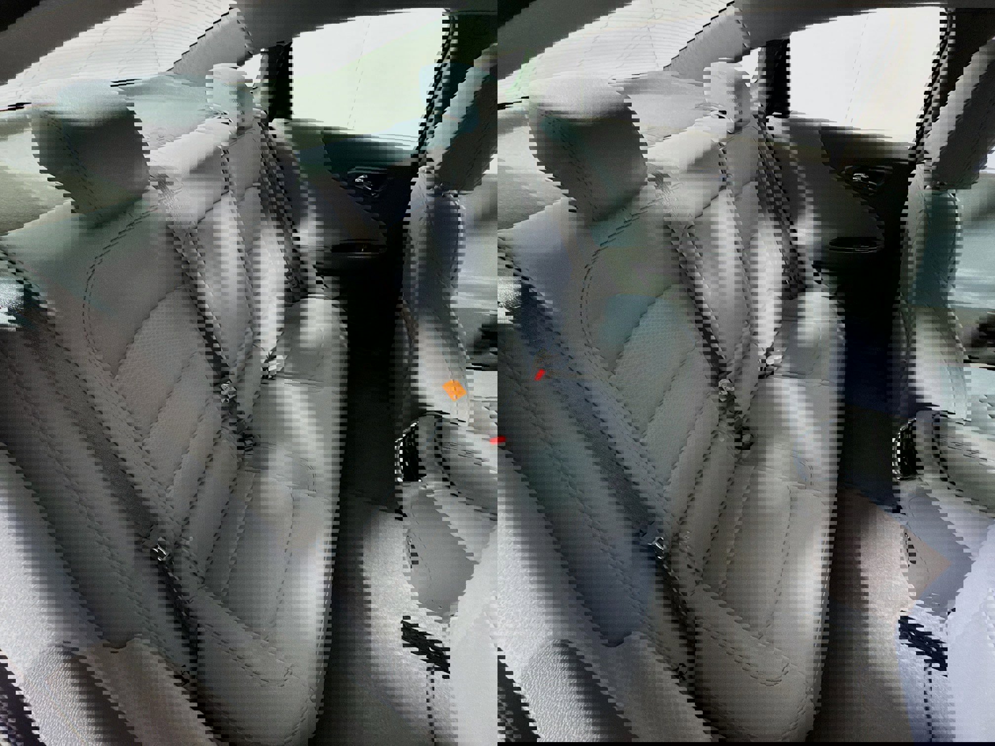 Used 2017 Chevrolet Malibu LT image 24