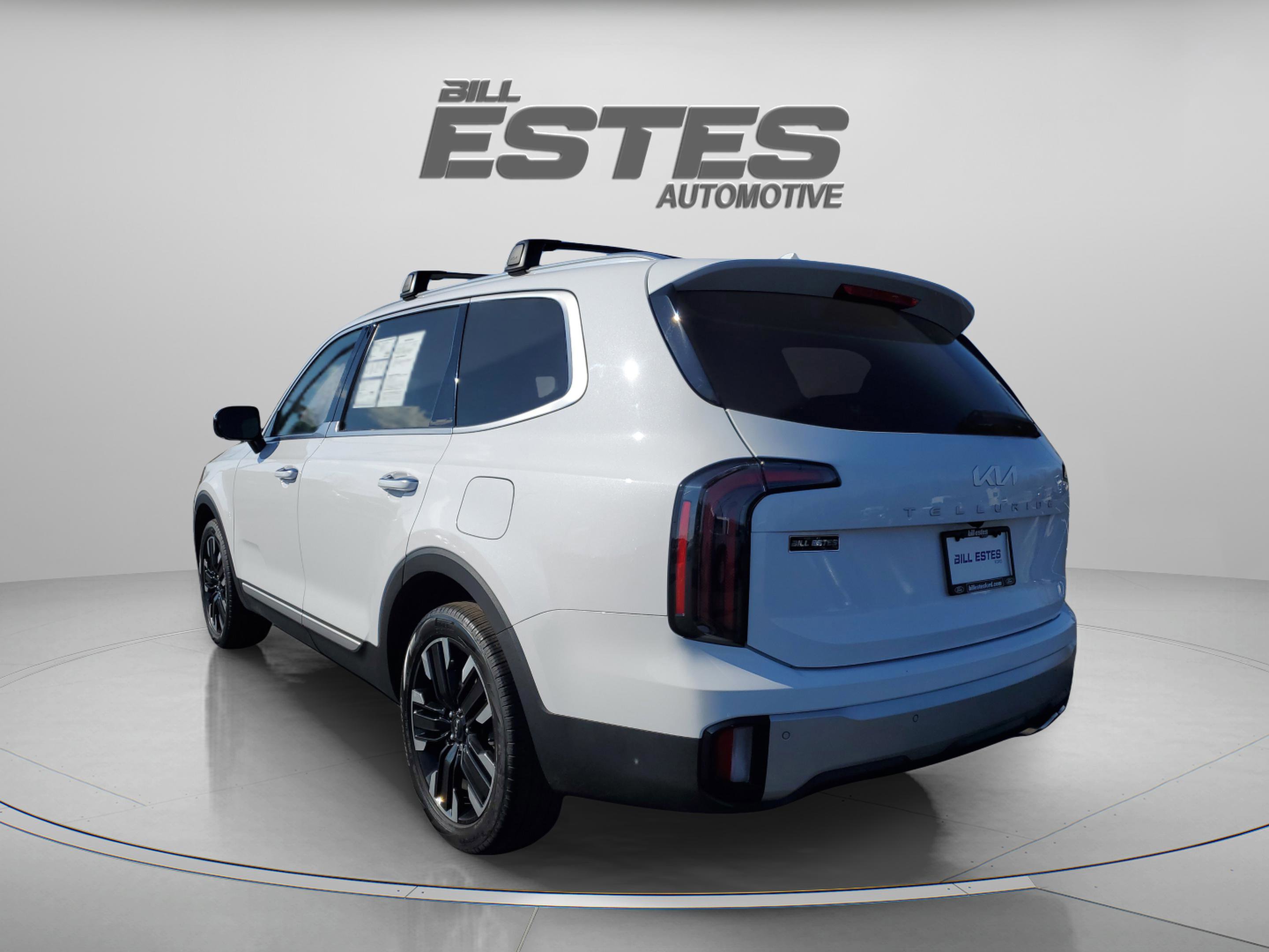 Used 2024 Kia Telluride SX image 2
