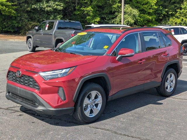 Used 2023 Toyota RAV4 XLE w/ Convenience Package FWD image 3
