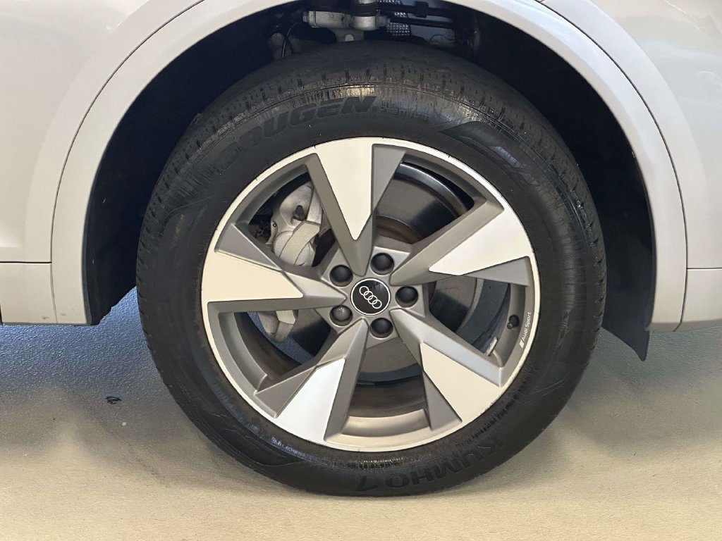 Used 2023 Audi Q5 2.0T Premium AWD/4WD image 9