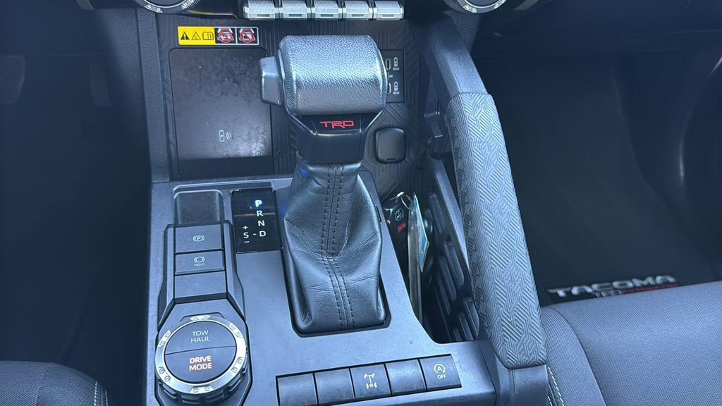 Used 2024 Toyota Tacoma PreRunner w/ TRD Prerunner Upgrade Package image 21