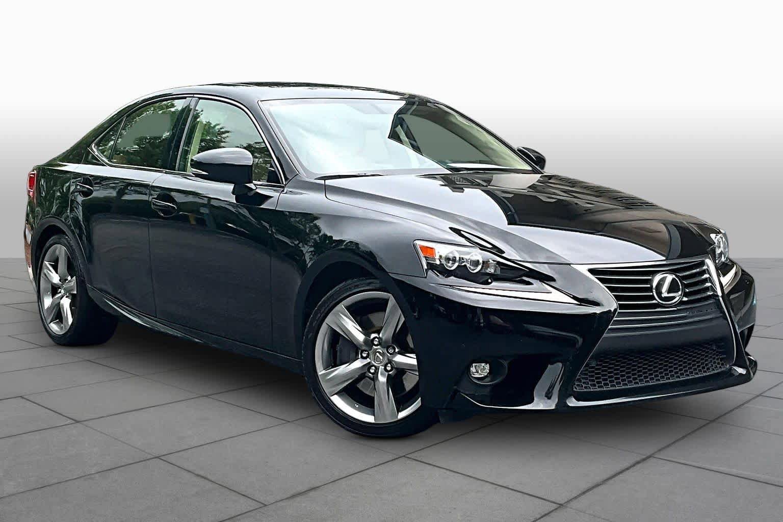 Used 2015 Lexus IS 350 w/ Navigation System Package RWD image 3