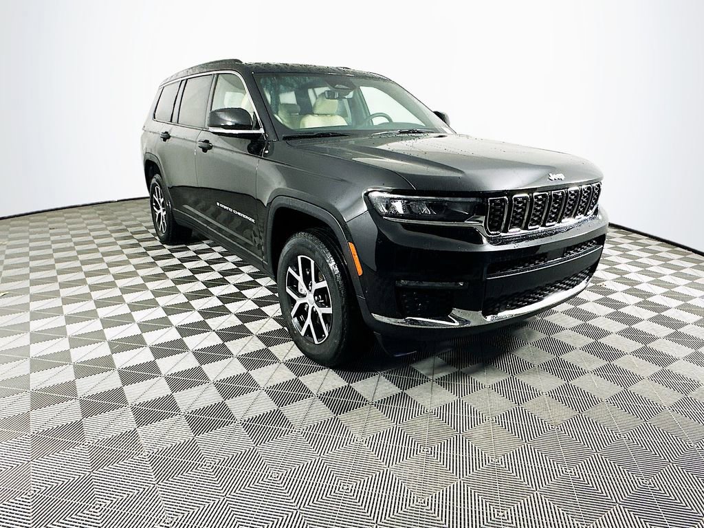 Certified 2025 Jeep Grand Cherokee L Limited w/ Luxury Tech Group II image 2