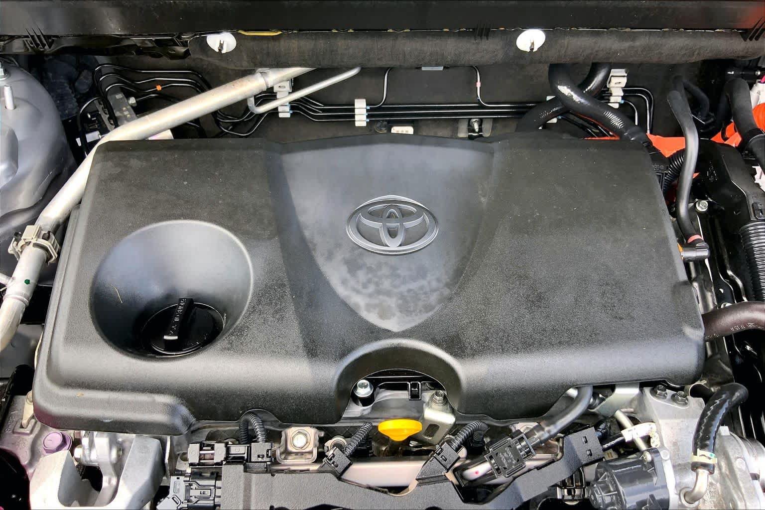 Used 2023 Toyota RAV4 SE w/ Convenience Package AWD/4WD image 32