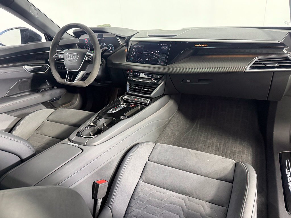 Used 2022 Audi e-tron GT Prestige AWD/4WD image 15