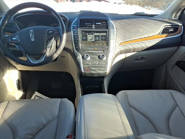 Used 2017 Lincoln MKC Select w/ Select Plus Package image 11