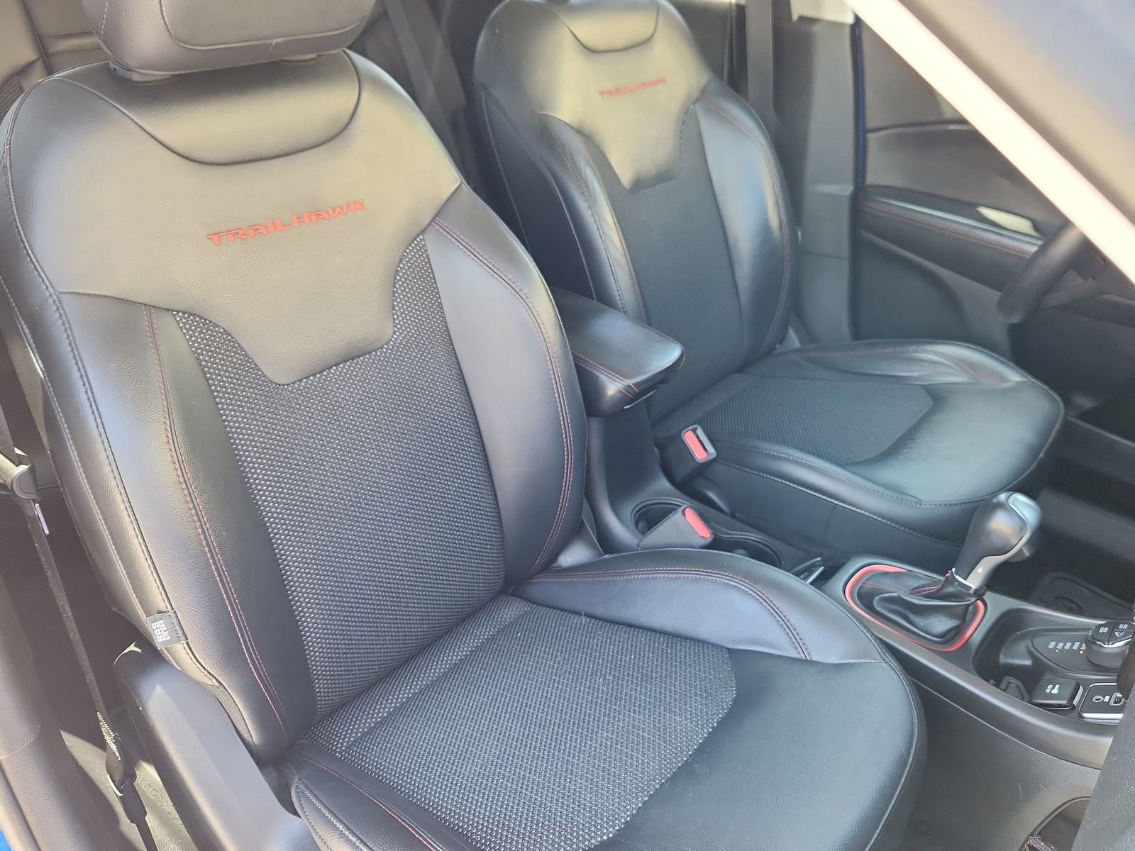 Used 2018 Jeep Compass Trailhawk w/ Safe & Security Group image 15