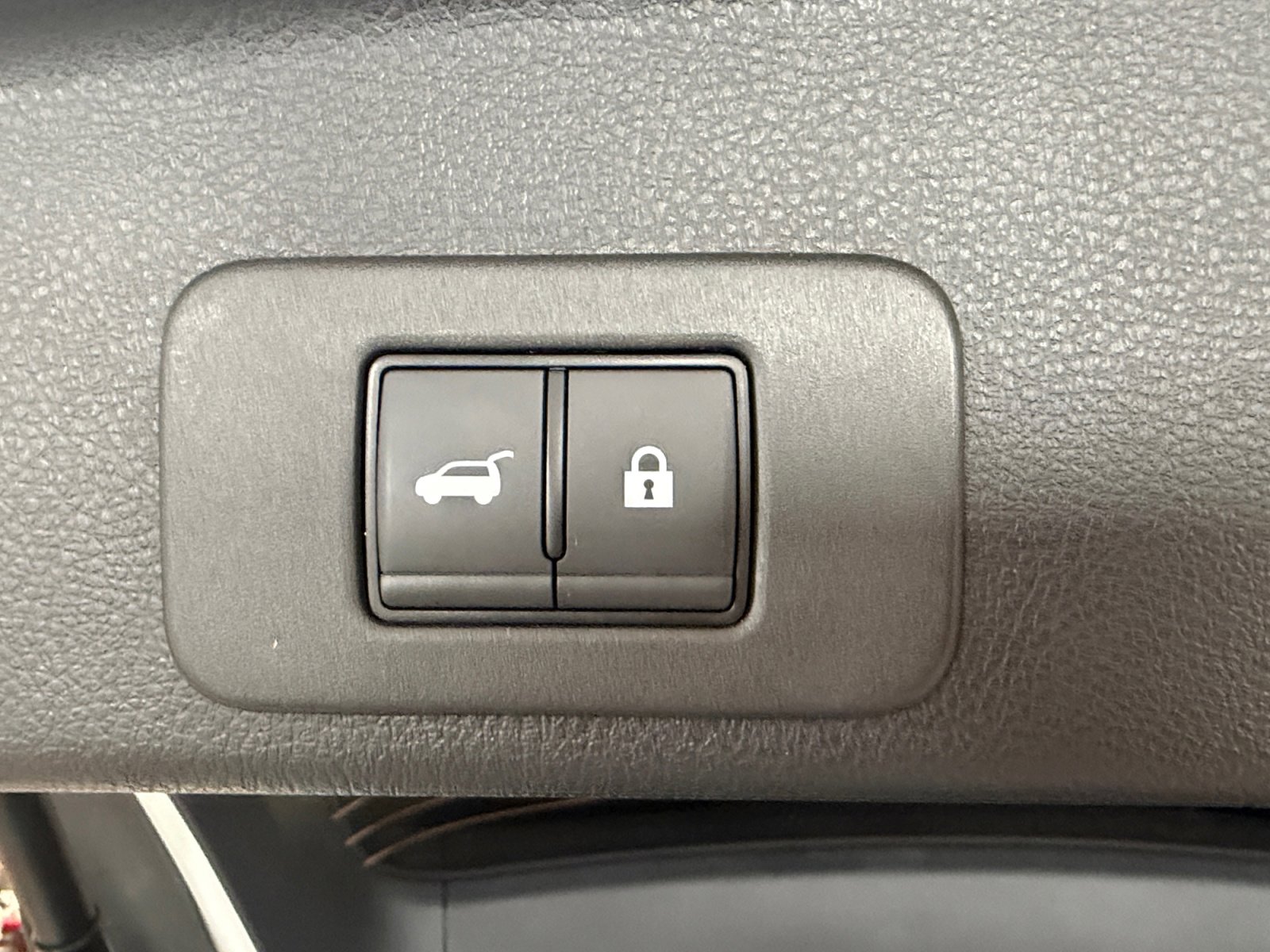 Used 2025 Nissan Murano SL AWD/4WD image 34