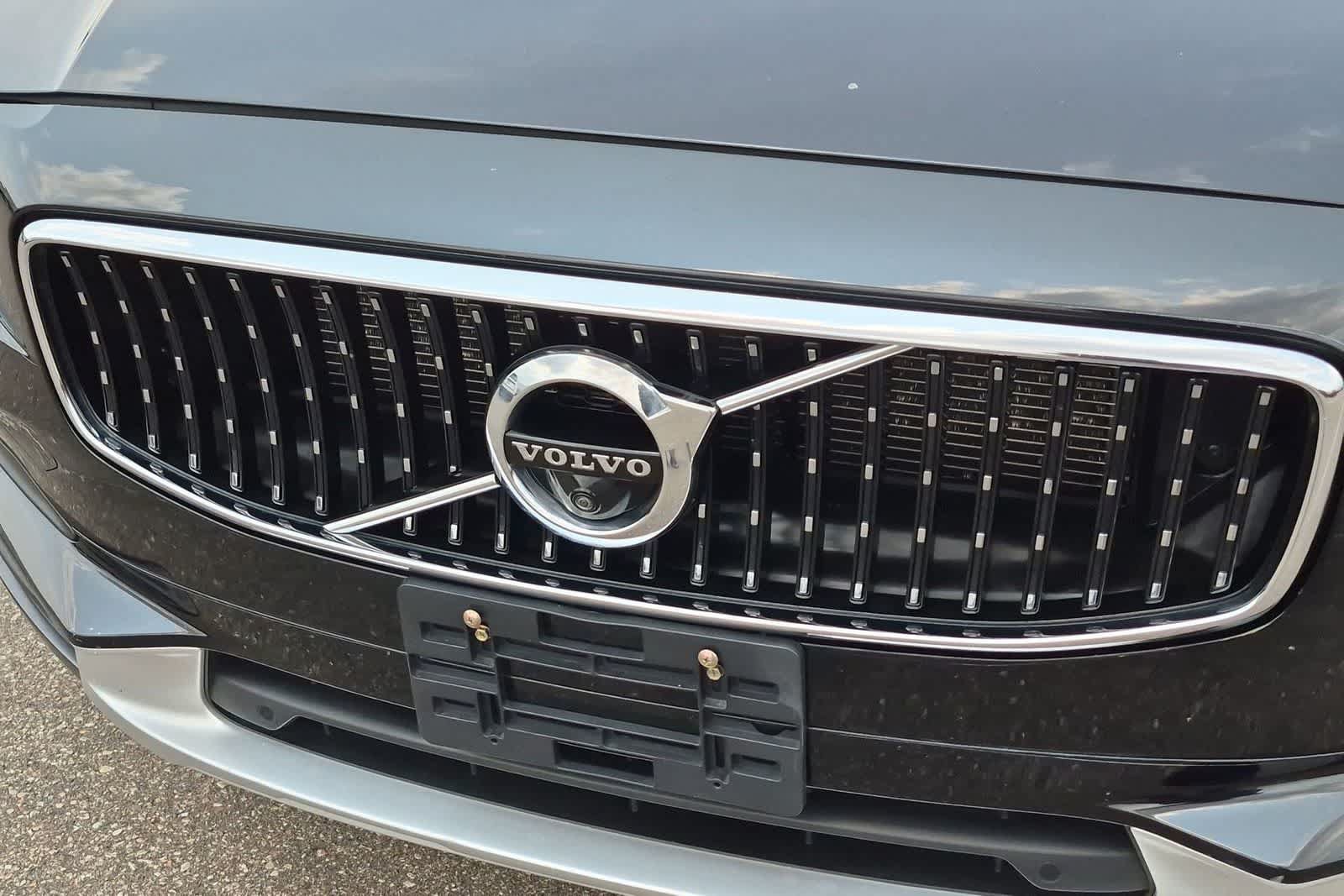 Used 2019 Volvo V90 T6 Cross Country AWD/4WD image 11