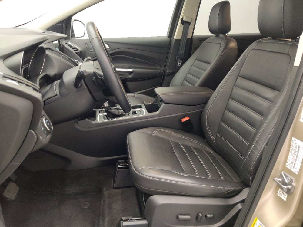 Used 2018 Ford Escape Titanium w/ Ford Safe & Smart Package FWD image 17