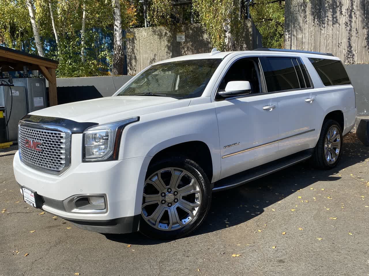 Used 2016 GMC Yukon XL Denali w/ Open Road Package AWD/4WD image 1