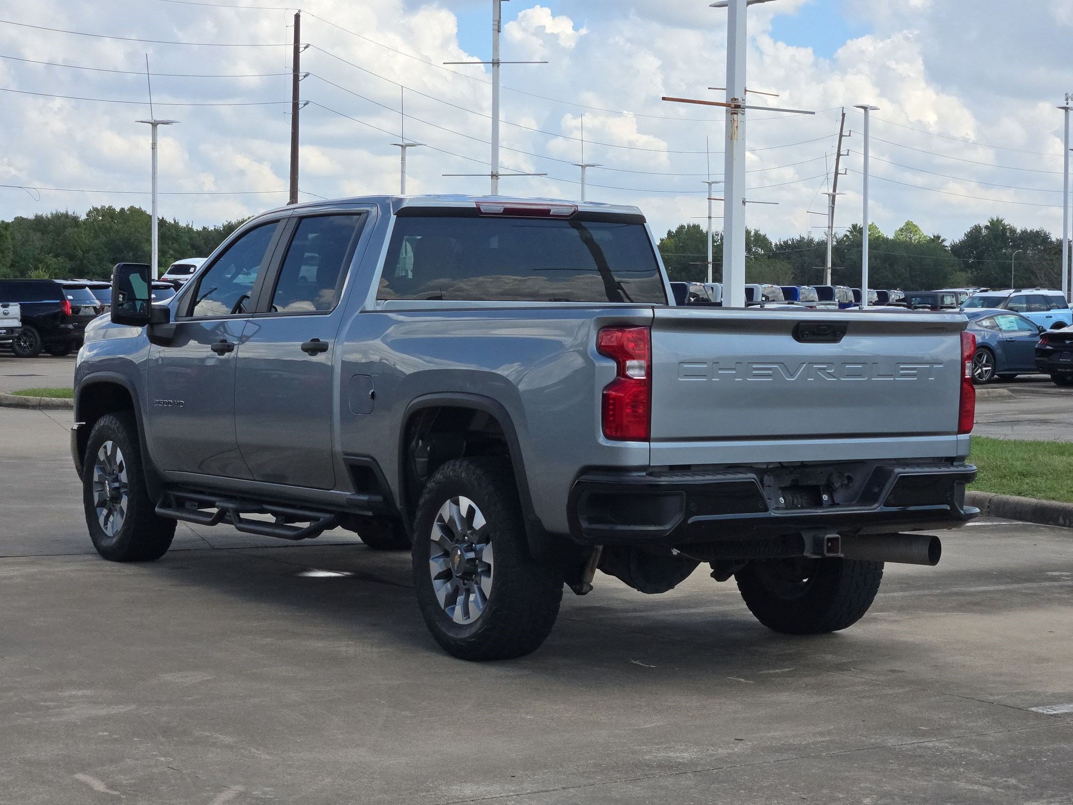 Used 2024 Chevrolet Silverado 2500 Custom w/ Custom Value Package AWD/4WD image 11