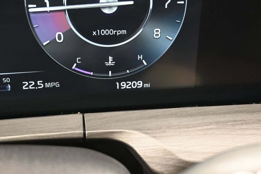 Certified 2025 Kia Telluride SX Prestige X-Line AWD/4WD image 16