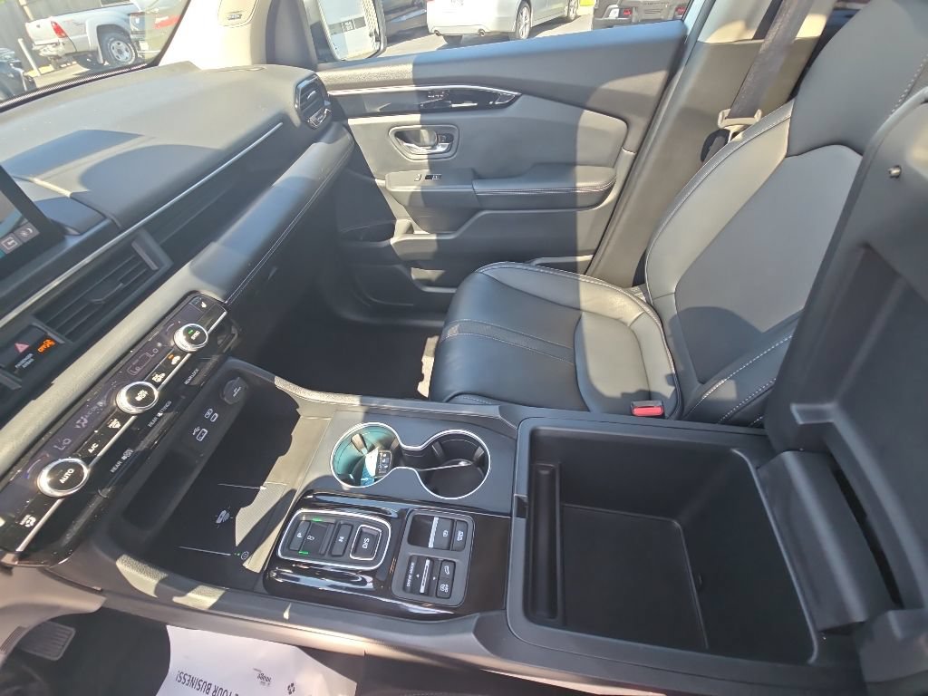Used 2023 Honda Pilot Touring image 24