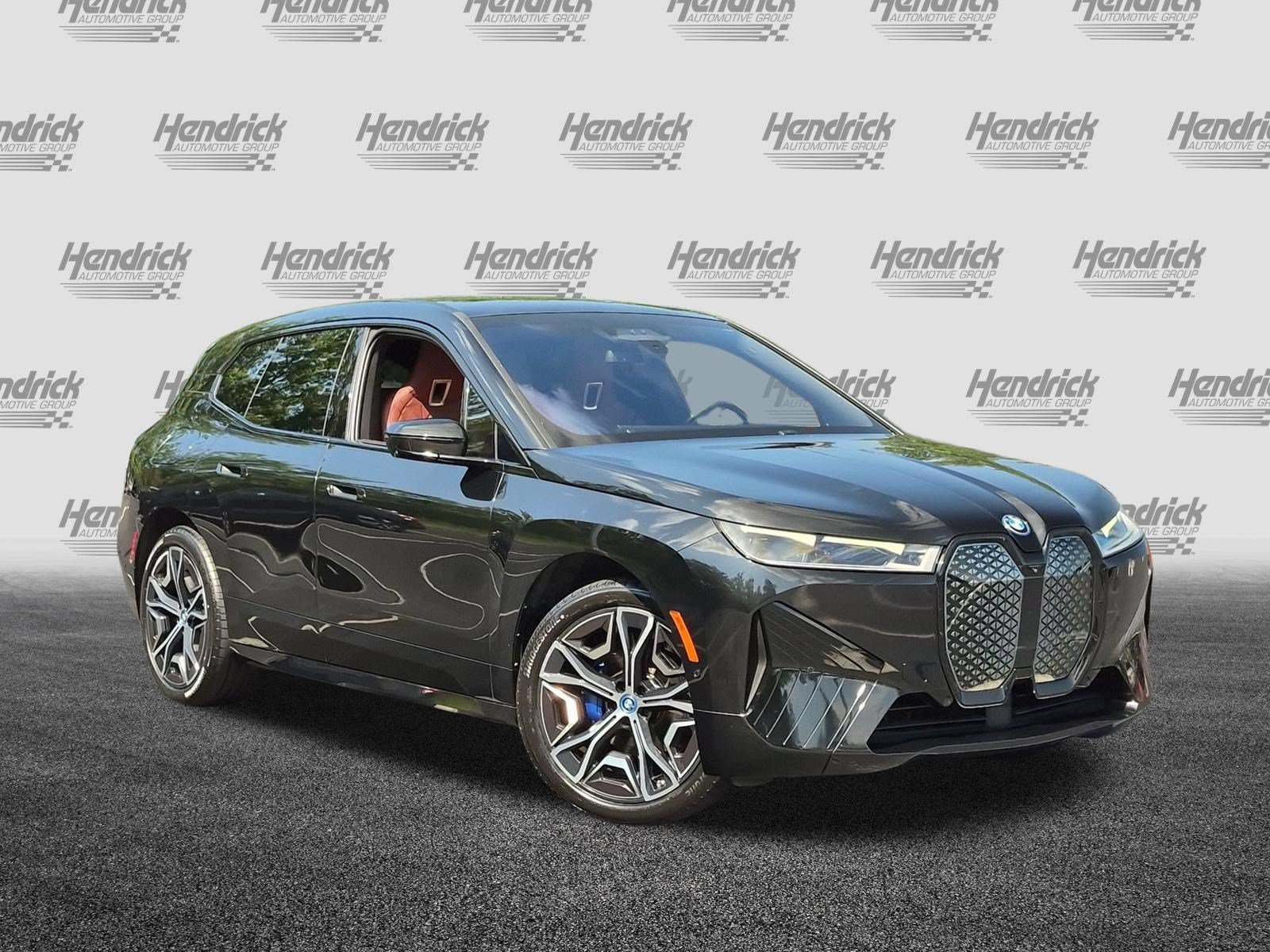 Certified 2024 BMW iX xDrive50 w/ Premium Package AWD/4WD image 2