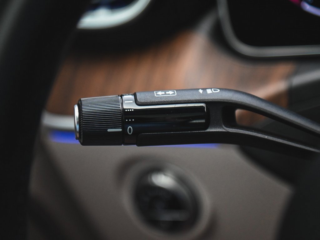 Used 2025 Mercedes-Benz CLE 300 4MATIC Coupe image 22